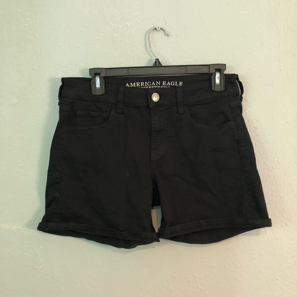 Low rise American Eagle black shorts